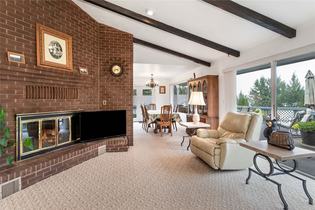 205 Lakeshore Drive, Lakeside, MT 59922 photo 16