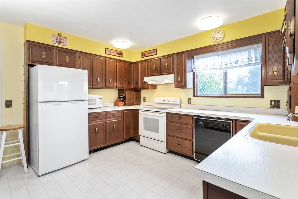 205 Lakeshore Drive, Lakeside, MT 59922 photo 23