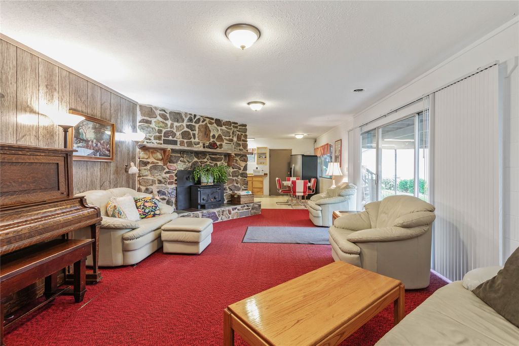 205 Lakeshore Drive, Lakeside, MT 59922 photo 38