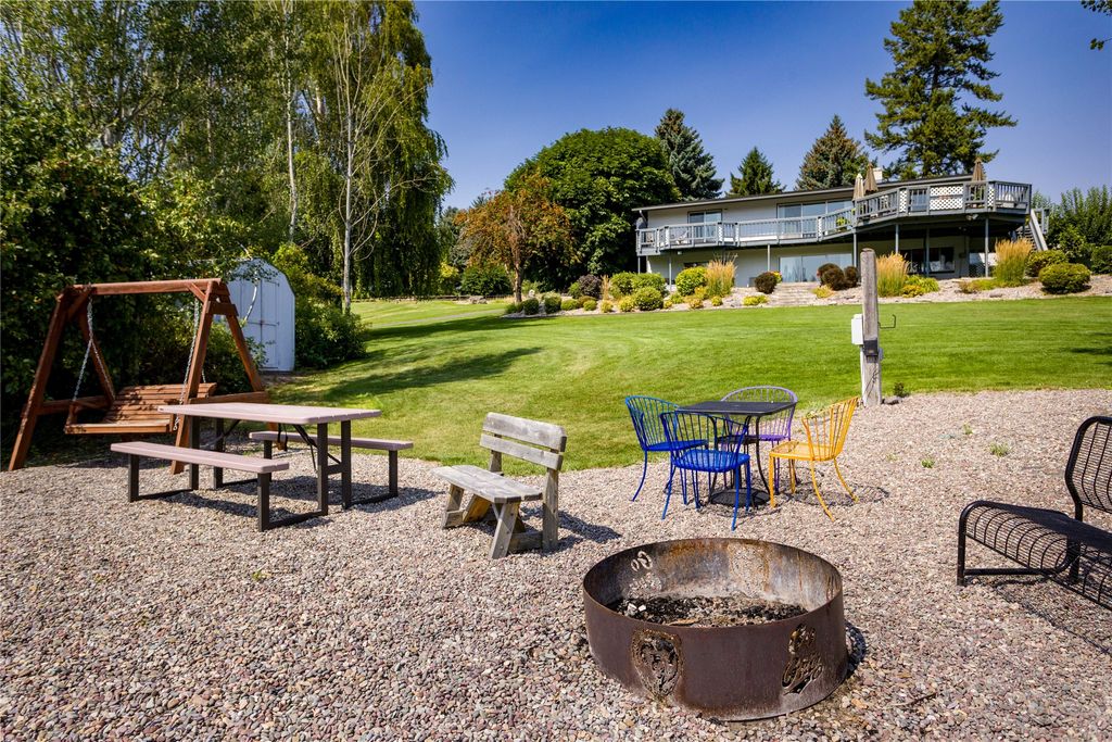 205 Lakeshore Drive, Lakeside, MT 59922 photo 49