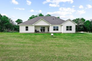 1350 County RD 4040 Road, Ector, TX 75439