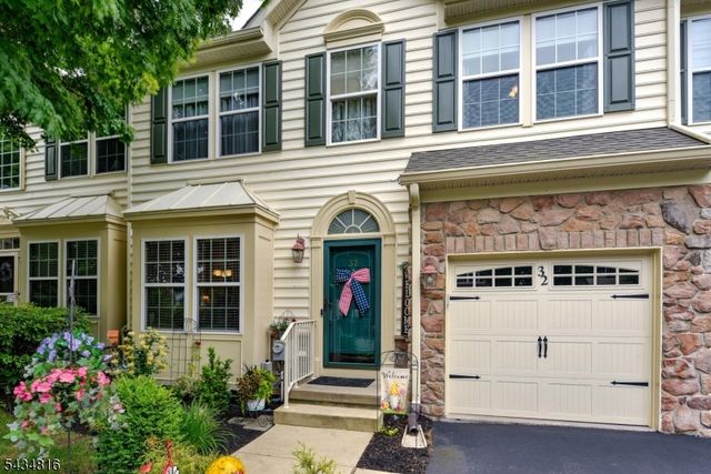 32 Weber Ave, Hillsborough Twp., NJ 08844