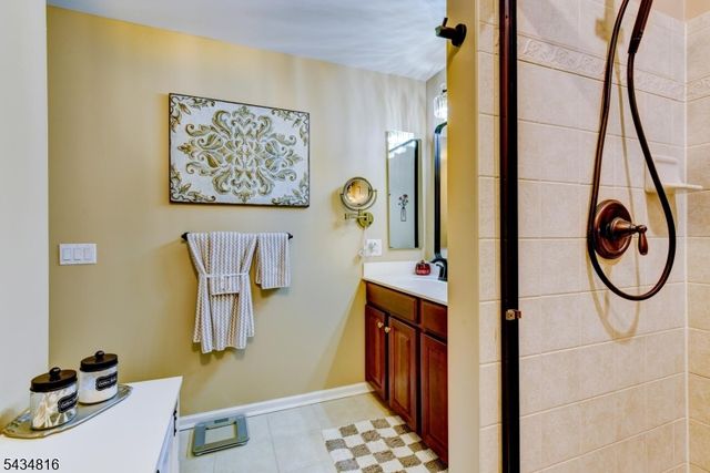 32 Weber Ave, Hillsborough Twp., NJ 08844