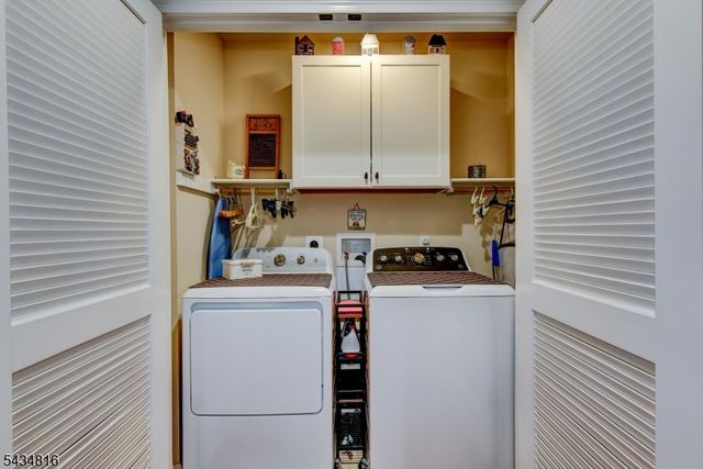 32 Weber Ave, Hillsborough Twp., NJ 08844