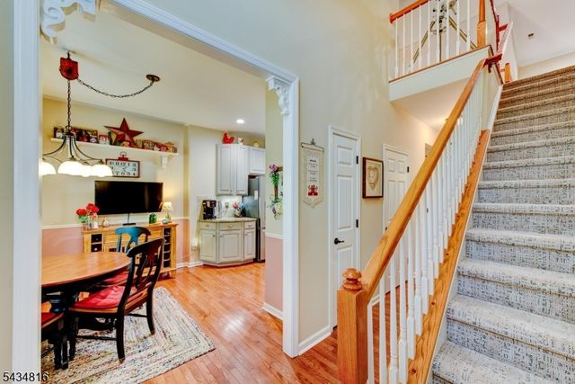 32 Weber Ave, Hillsborough Twp., NJ 08844