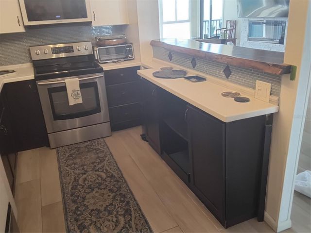 7100 SUNSHINE SKYWAY LANE S 705, St Petersburg, FL 33711