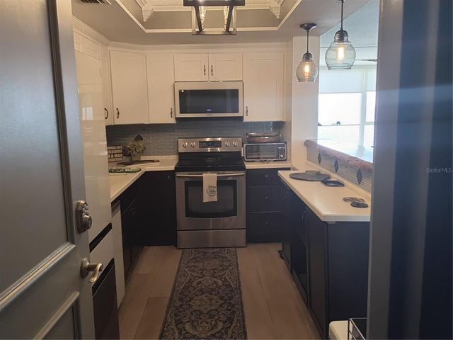 7100 SUNSHINE SKYWAY LANE S 705, St Petersburg, FL 33711