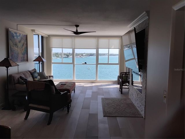 7100 SUNSHINE SKYWAY LANE S 705, St Petersburg, FL 33711