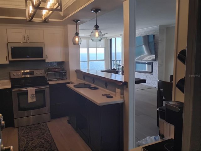 7100 SUNSHINE SKYWAY LANE S 705, St Petersburg, FL 33711