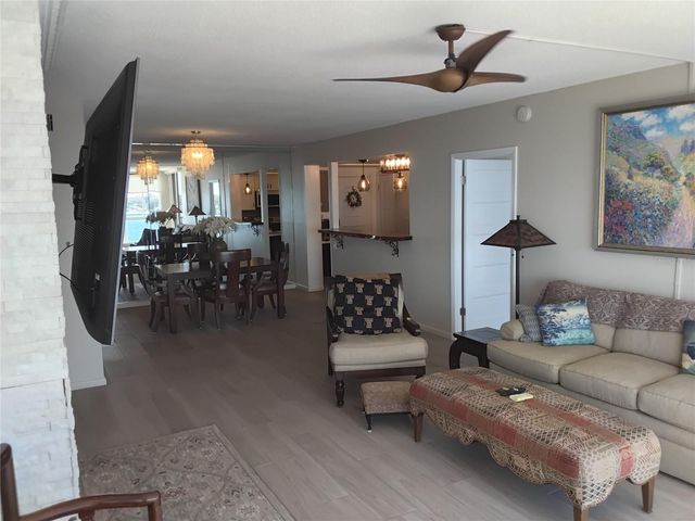 7100 SUNSHINE SKYWAY LANE S 705, St Petersburg, FL 33711