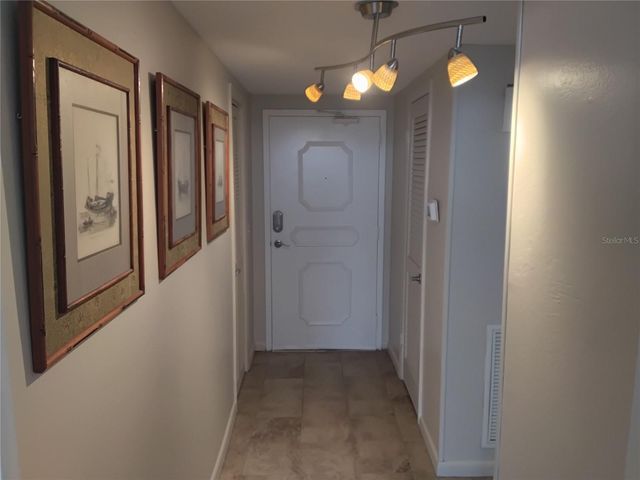 7100 SUNSHINE SKYWAY LANE S 705, St Petersburg, FL 33711