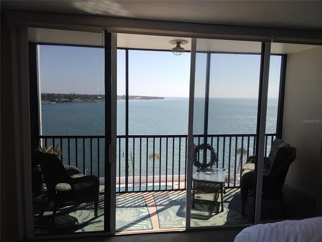 7100 SUNSHINE SKYWAY LANE S 705, St Petersburg, FL 33711