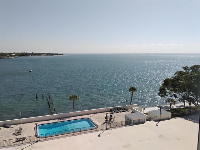 7100 SUNSHINE SKYWAY LANE S 705, St Petersburg, FL 33711