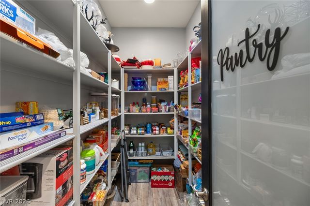 5865 Alice Landing Court, Las Vegas, NV 89149