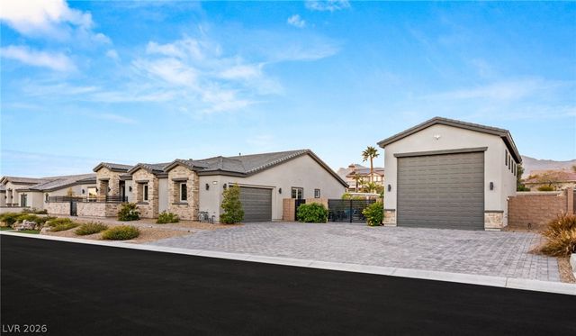 5865 Alice Landing Court, Las Vegas, NV 89149