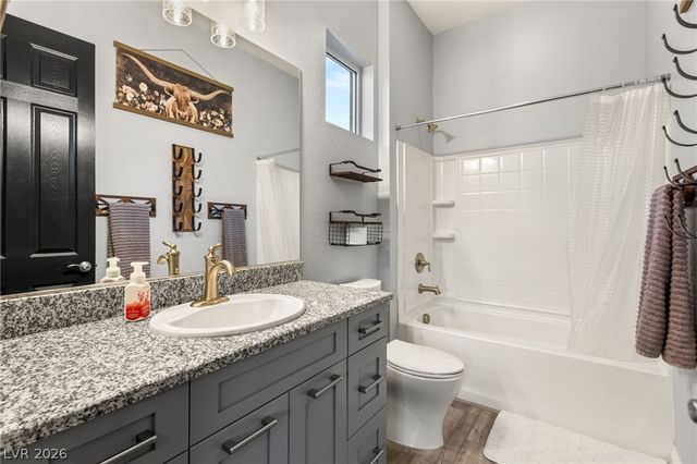 5865 Alice Landing Court, Las Vegas, NV 89149