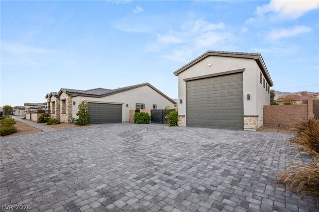 5865 Alice Landing Court, Las Vegas, NV 89149