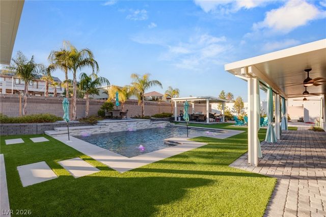 5865 Alice Landing Court, Las Vegas, NV 89149