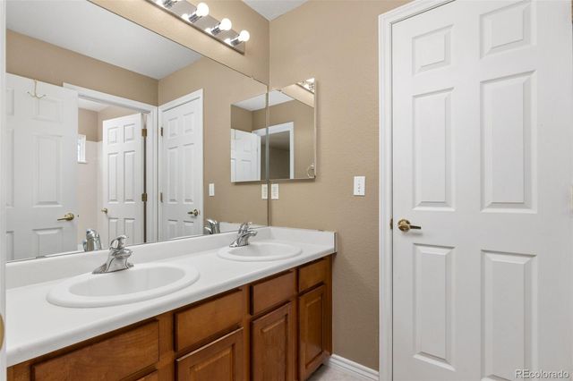 9515 S Bluebead Way, Parker, CO 80134