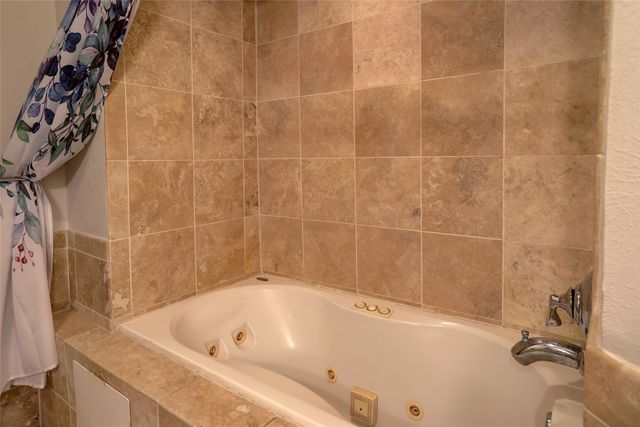 7736 Meadow Road 102, Dallas, TX 75230