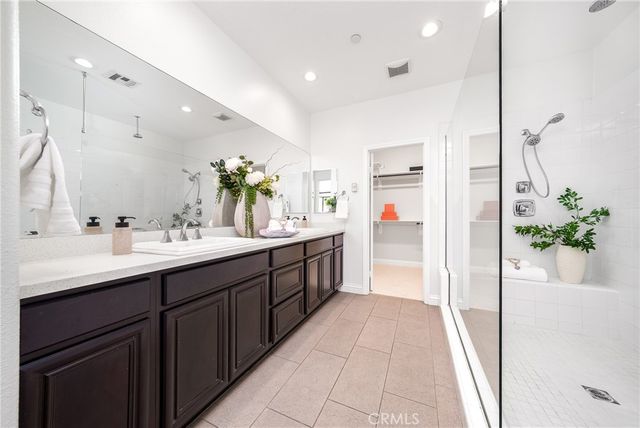 5080 S Oxford Ln., Ontario, CA 91762