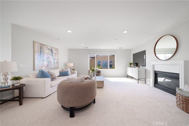 5080 S Oxford Ln., Ontario, CA 91762