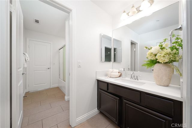 5080 S Oxford Ln., Ontario, CA 91762
