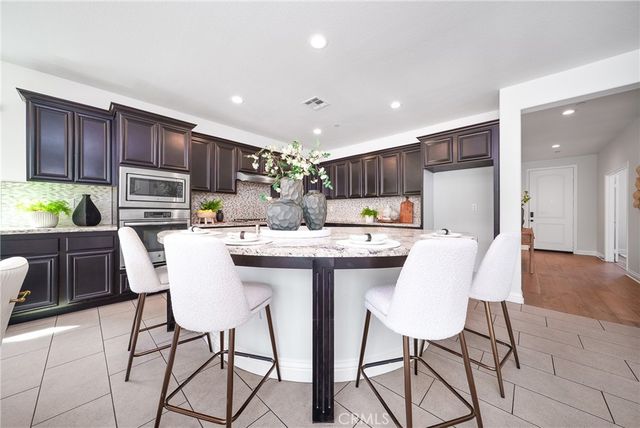 5080 S Oxford Ln., Ontario, CA 91762