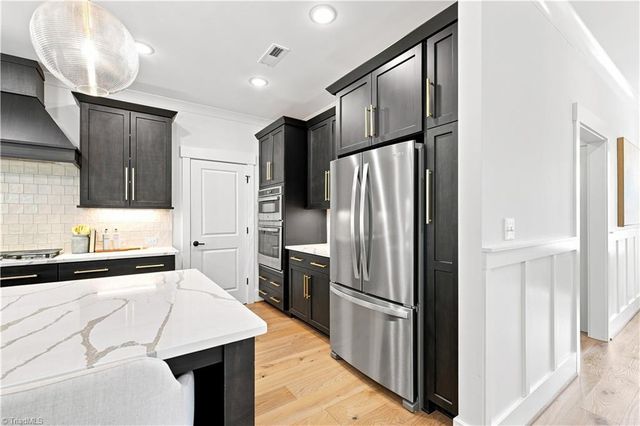 1347 Maple Chase Lane, Winston-salem, NC 27106