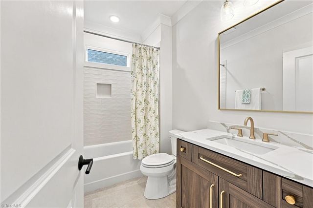 1347 Maple Chase Lane, Winston-salem, NC 27106