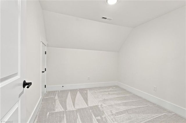 1347 Maple Chase Lane, Winston-salem, NC 27106