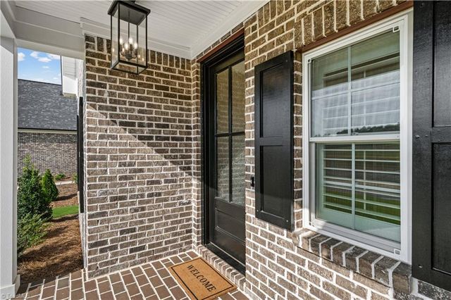 1347 Maple Chase Lane, Winston-salem, NC 27106