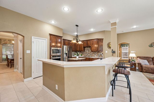 2806 Northwood Street, Grapevine, TX 76051