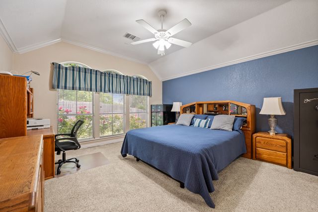 2806 Northwood Street, Grapevine, TX 76051