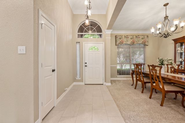 2806 Northwood Street, Grapevine, TX 76051