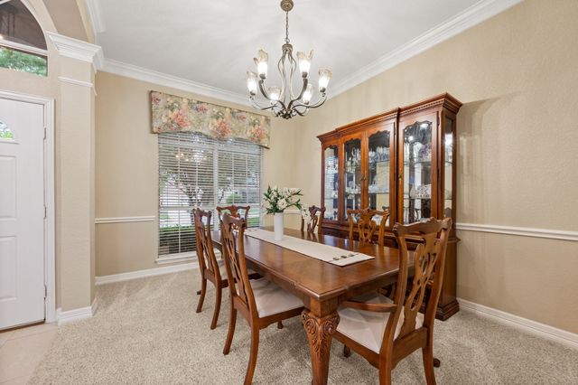 2806 Northwood Street, Grapevine, TX 76051