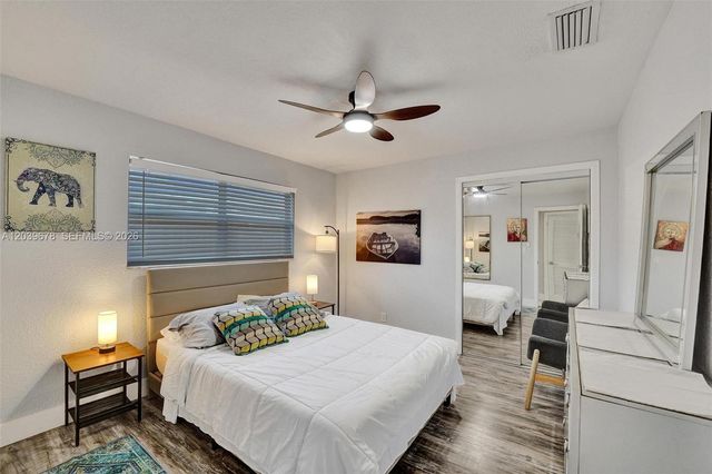 5535 SW 24th Ave, Dania Beach, FL 33312