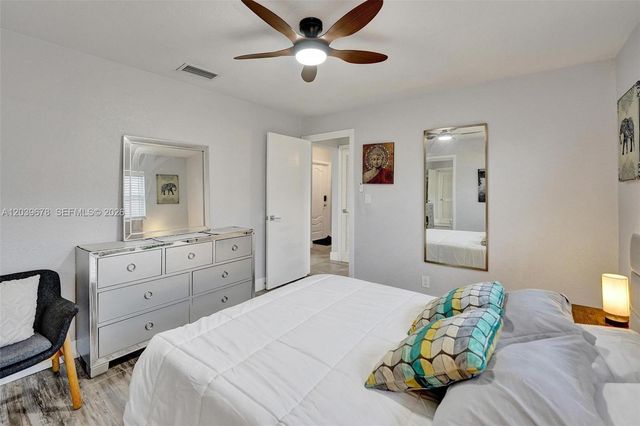 5535 SW 24th Ave, Dania Beach, FL 33312