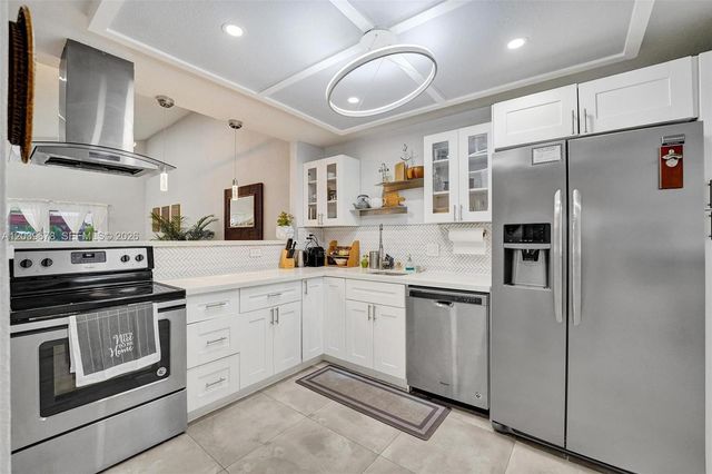 5535 SW 24th Ave, Dania Beach, FL 33312