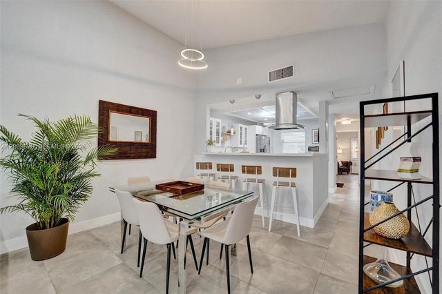 5535 SW 24th Ave, Dania Beach, FL 33312