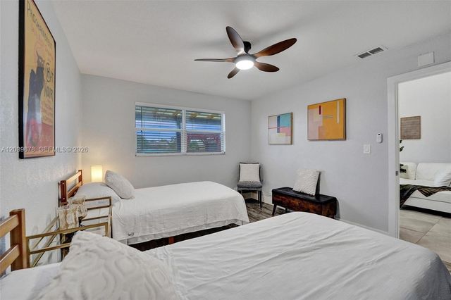 5535 SW 24th Ave, Dania Beach, FL 33312