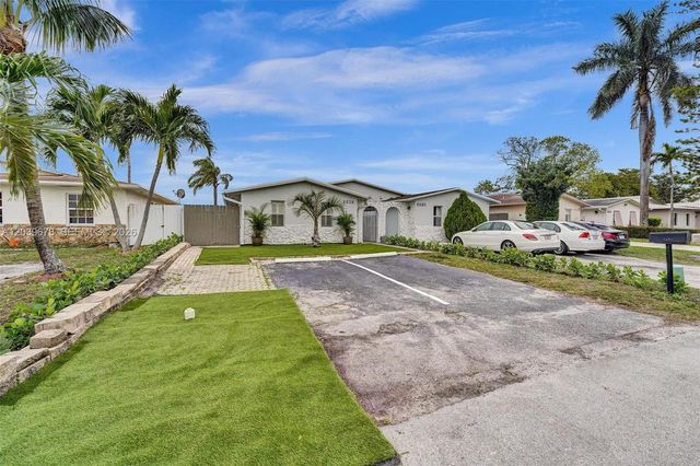5535 SW 24th Ave, Dania Beach, FL 33312
