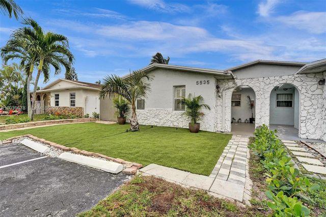 5535 SW 24th Ave, Dania Beach, FL 33312
