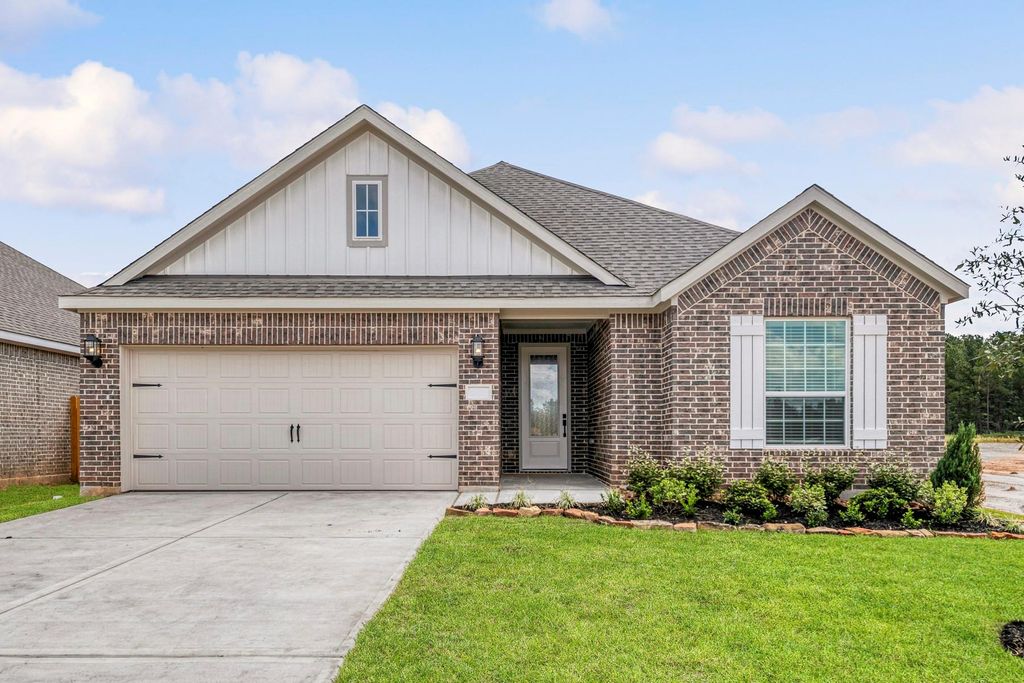 15683 Honey Cove Drive, Conroe, TX 77303