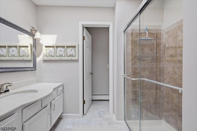 112 Knob Hill Rd, Washington Twp., NJ 07840