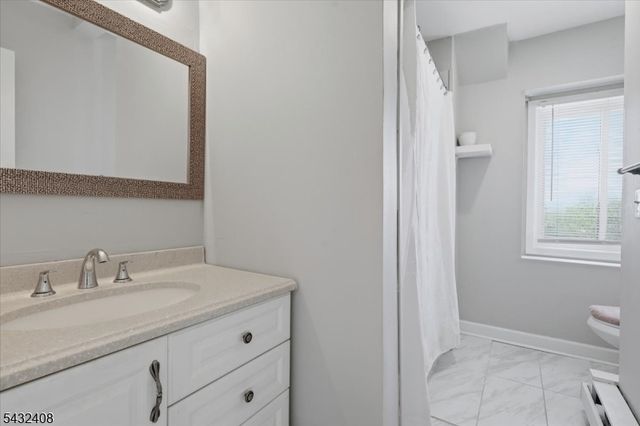 112 Knob Hill Rd, Washington Twp., NJ 07840