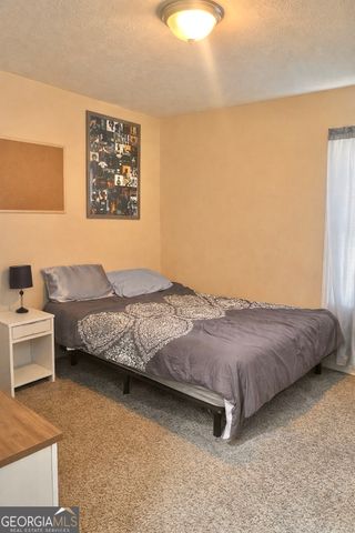 6973 Kimberland Gardens Lane, Lithonia, GA 30058