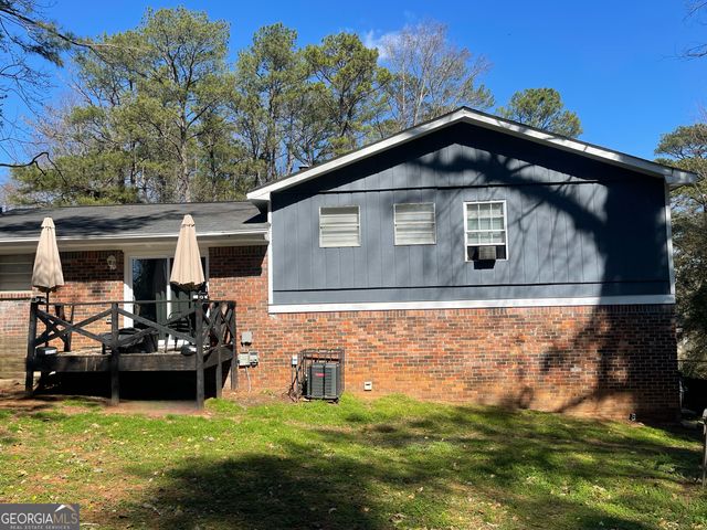 6973 Kimberland Gardens Lane, Lithonia, GA 30058