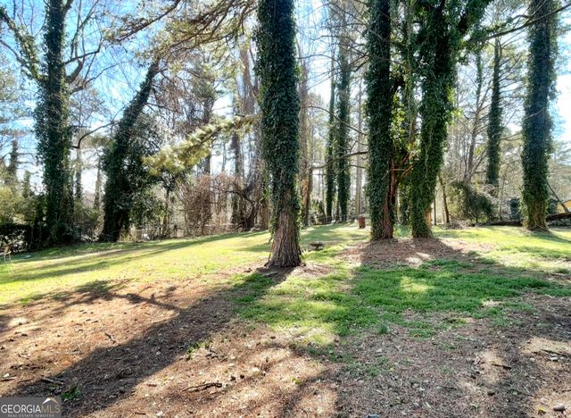 6973 Kimberland Gardens Lane, Lithonia, GA 30058