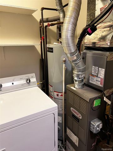 25746 Salem 20, Roseville, MI 48066